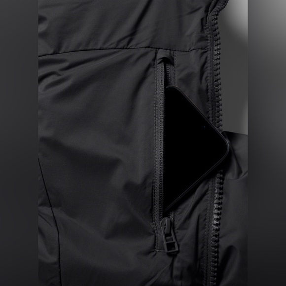 Aritzia The SuperSnug Puff Mid Puffer Jacket in Black Size Medium - Picture 9 of 15